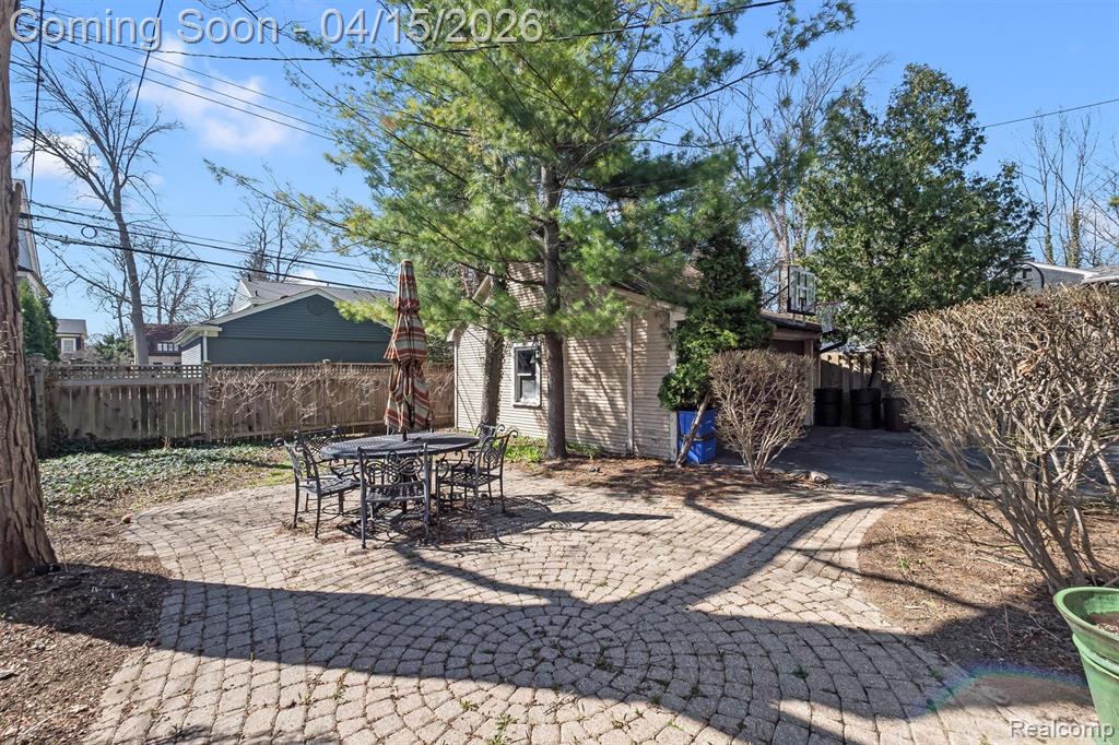 615 Kimberly Street, Birmingham, MI 48009 — Photo 27