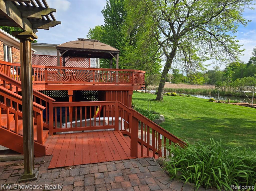 474 Beverly Island Drive, Waterford, MI 48328 — Photo 47