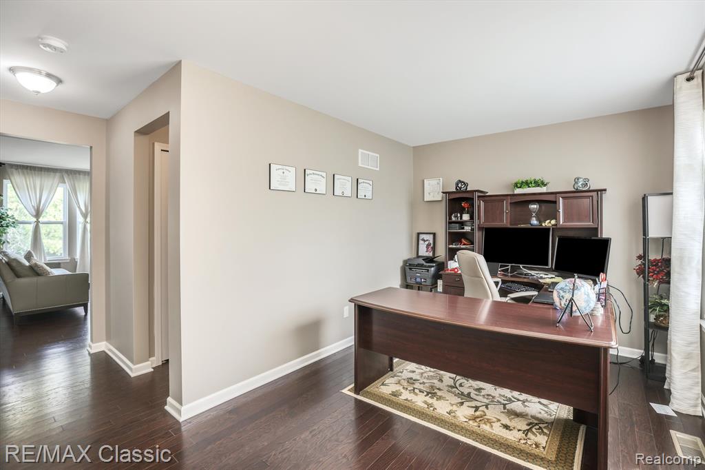 9109 WHITE TAIL, Ypsilanti, MI 48197 — Photo 5