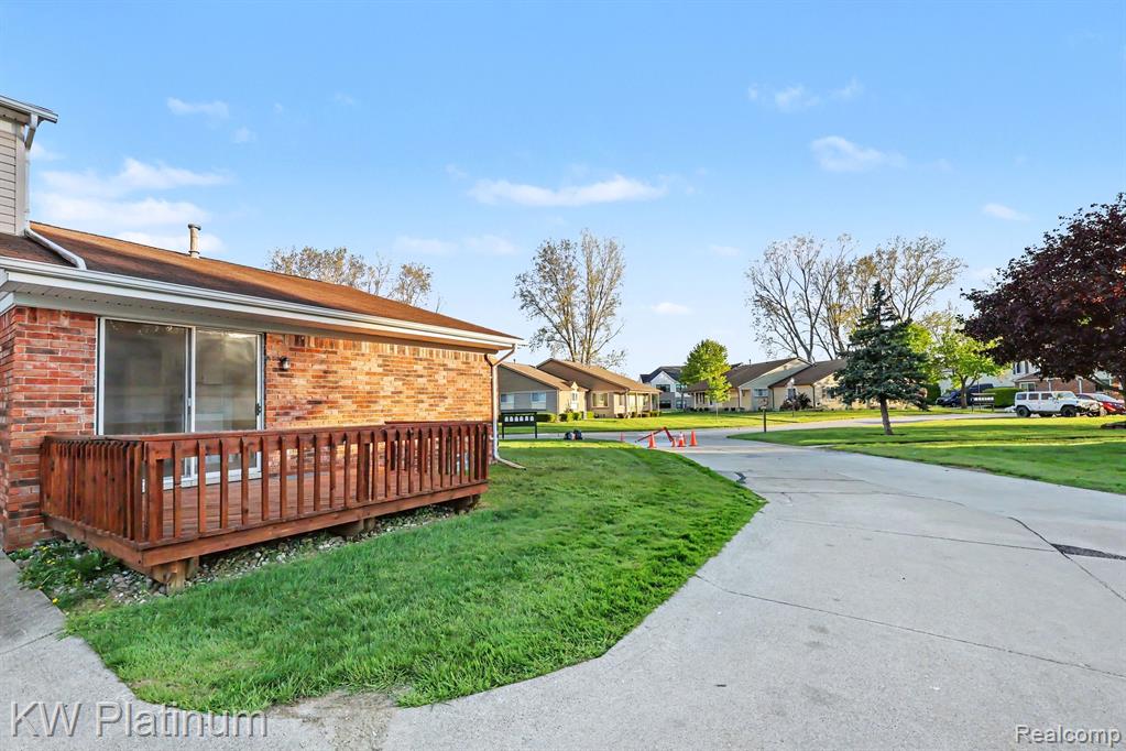 31825 Breezeway, New Baltimore, MI 48047 — Photo 20
