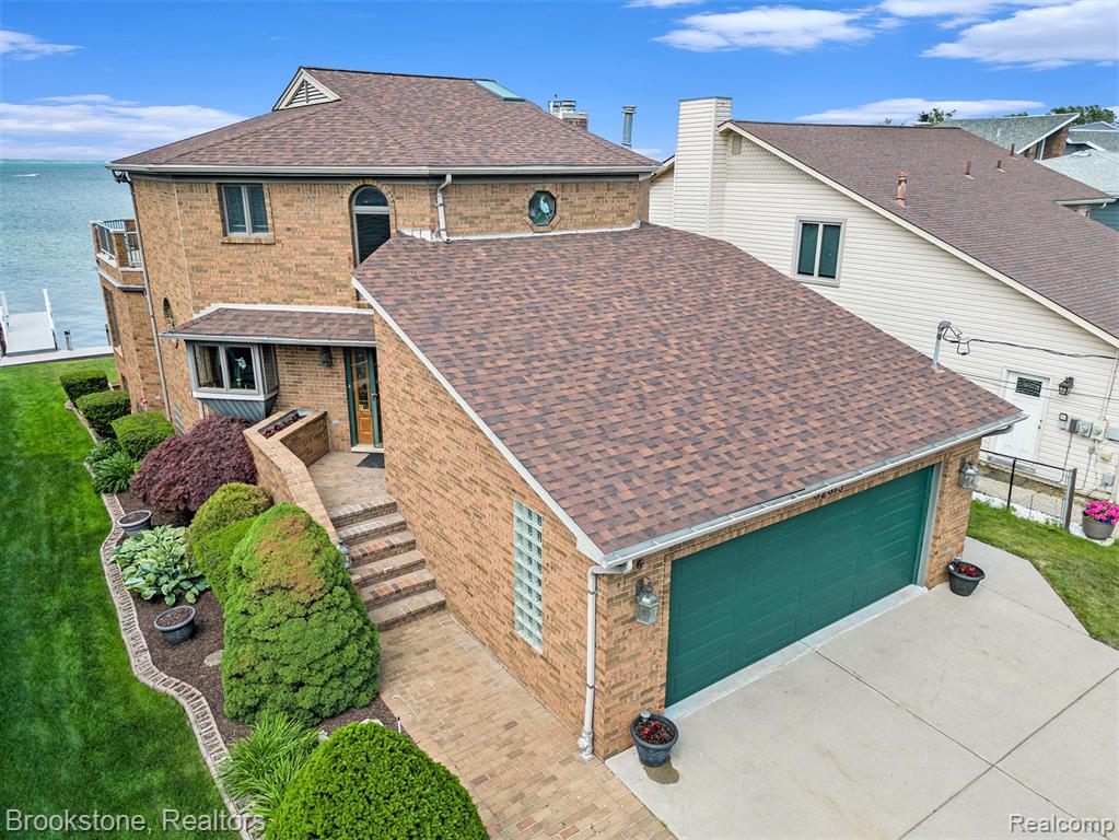 32315 N River Road, Harrison Township, MI — Photo 5