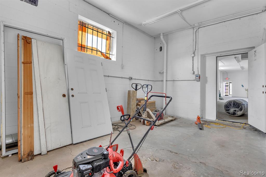 20500 W Warren, Detroit, MI 48228 — Photo 15