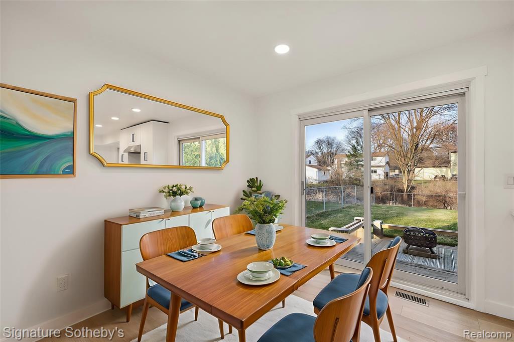 569 Worthington Road, Canton, MI 48188 — Photo 8