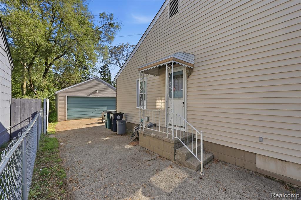 707 Donald Avenue, Royal Oak, MI 48073 — Photo 20