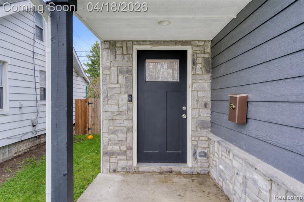 23092 Berdeno Avenue, Hazel Park, MI 48030 — Photo 7