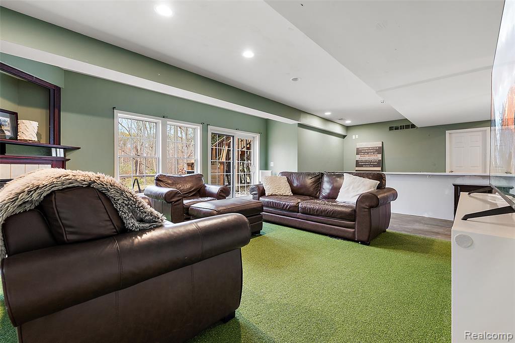 3961 Ridgemonte Court, Rochester, MI 48306 — Photo 31