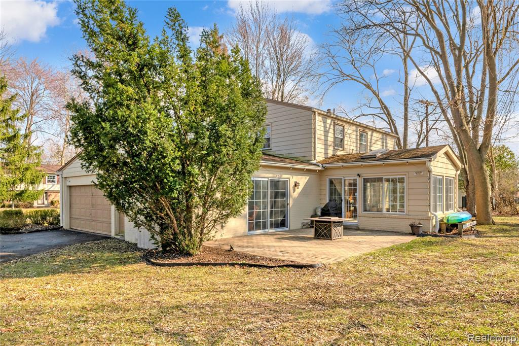 5516 Priory Lane, Bloomfield Hills, MI 48301 — Photo 38