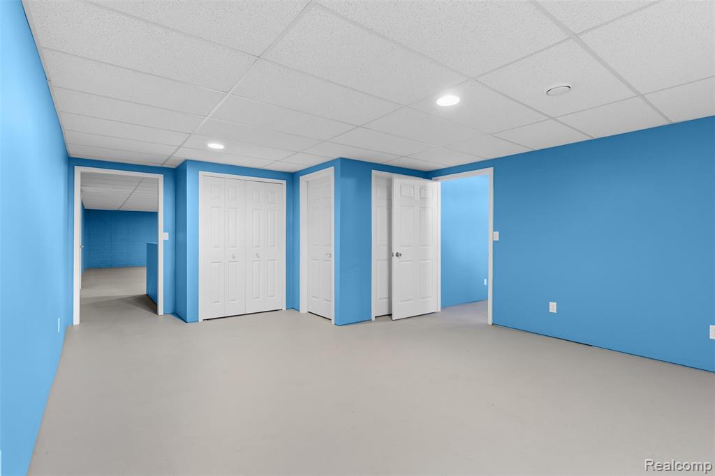 2363 Willowdale Drive, Burton, MI 48509 — Photo 31