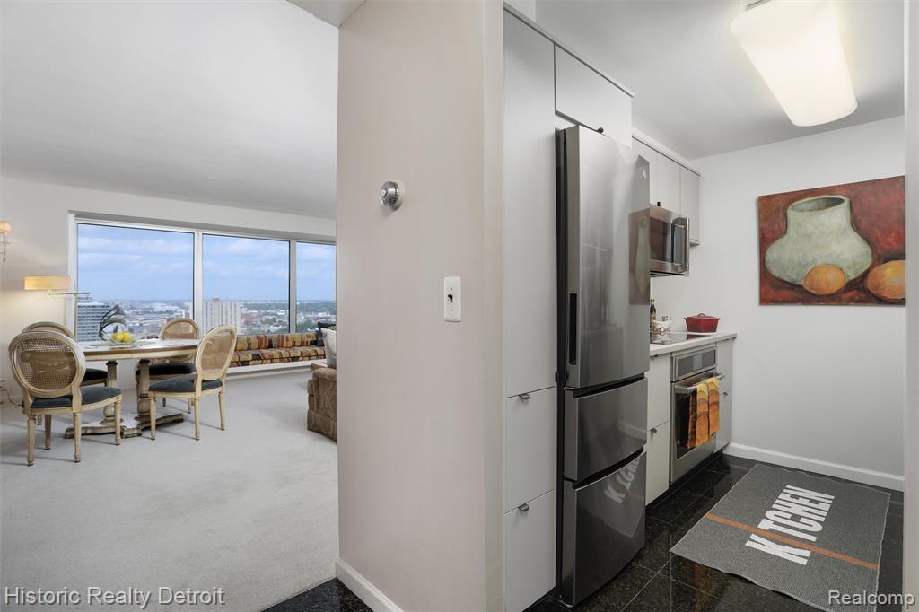 1300 E Lafayette Street, 2211, Detroit, MI 48207 — Photo 7