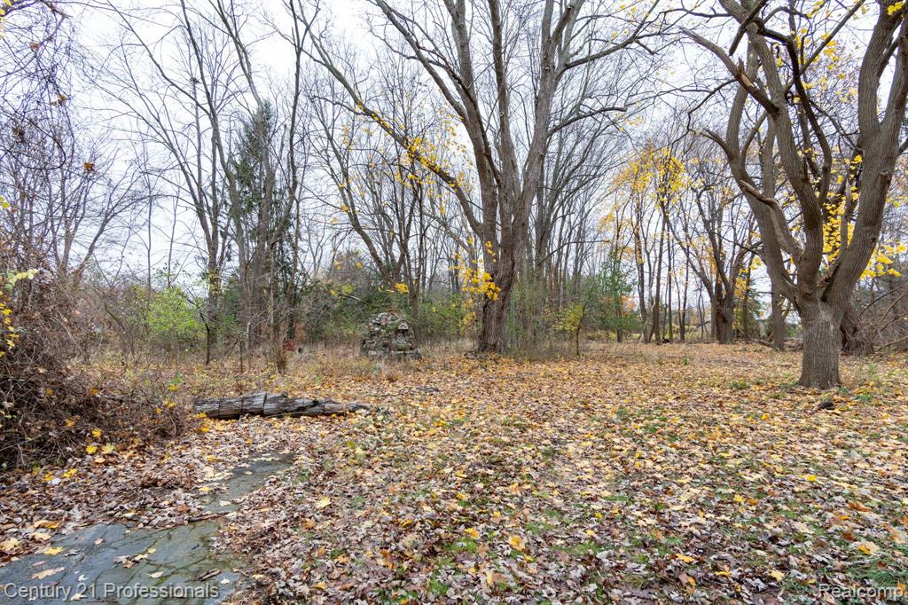 LOT 1 W WALTON, Waterford, MI 48329 — Photo 16