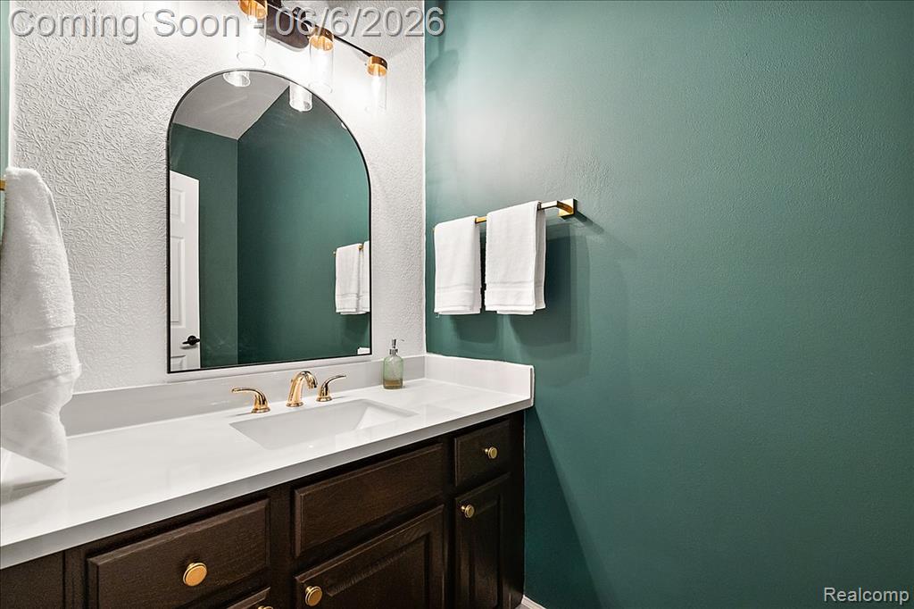 5768 Bellshire Lane, Clarkston, MI — Photo 36
