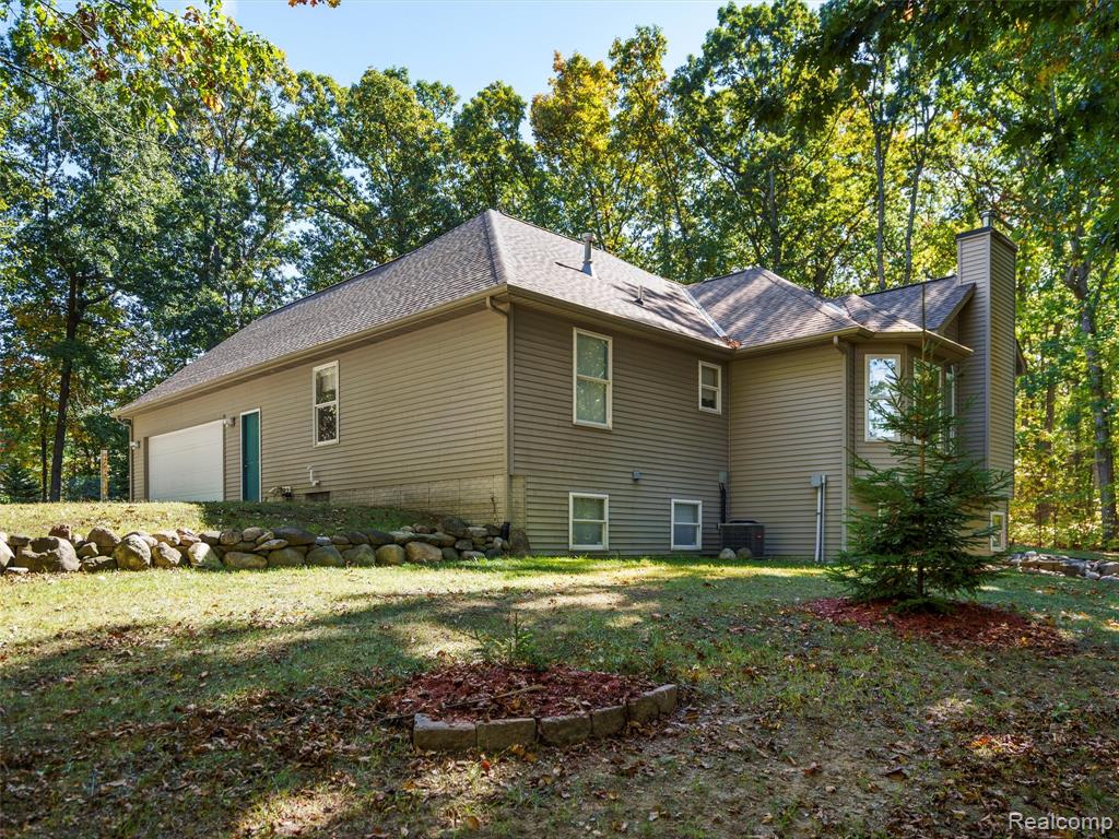11371 Runyan Lake Road, Fenton, MI 48430 — Photo 53