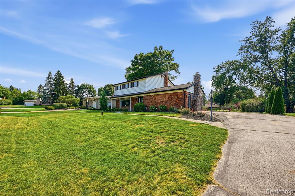 8327 Fox Bay Drive, White Lake, MI — Photo 4