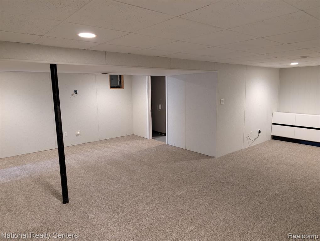 8849 Merriman Road, Livonia, MI 48150 — Photo 21