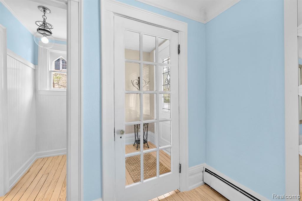 397 KERCHEVAL Avenue, Grosse Pointe Farms, MI 48236 — Photo 11
