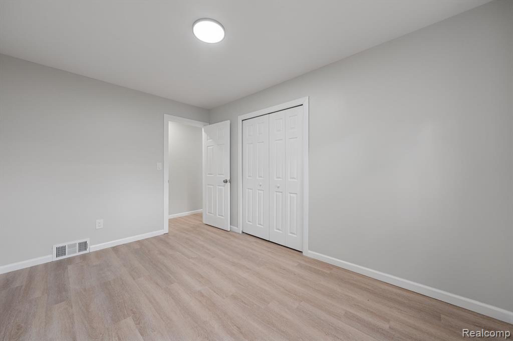 5232 Dickson Drive, Sterling Heights, MI 48310 — Photo 22