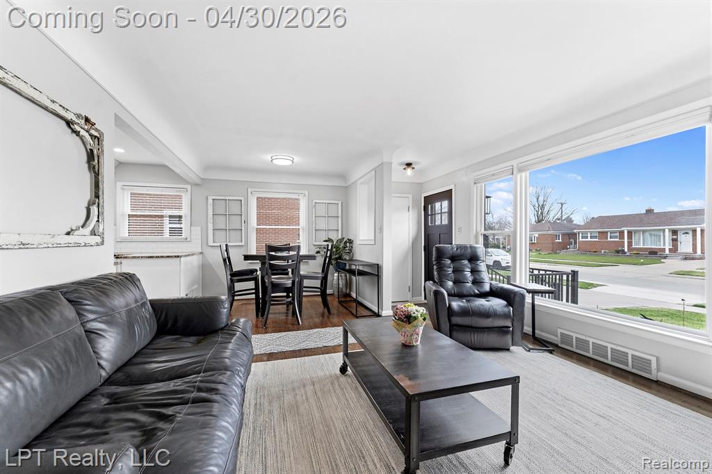 8439 Louise Avenue, Allen Park, MI 48101 — Photo 3