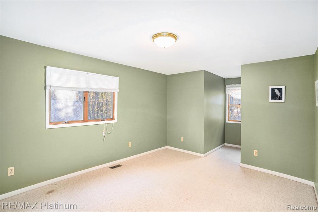 6489 CEDAR LAKE ROAD, Pinckney, MI 48169 — Photo 18