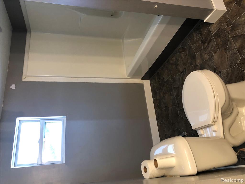 608 E Frank Street, Caro, MI 48723 — Photo 12