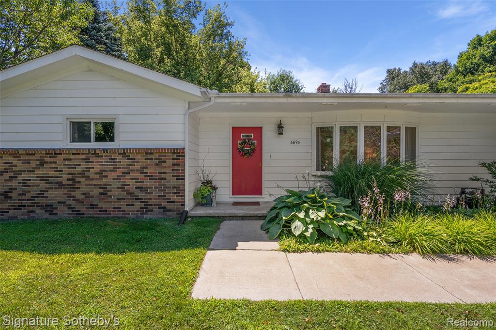 6694 Lierman Road, Imlay City, MI 48444 — Photo 2