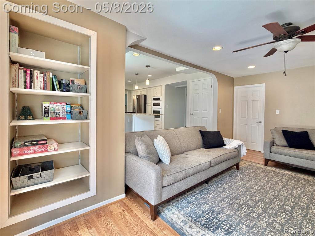 5028 Aintree Road, Rochester, MI 48306 — Photo 18