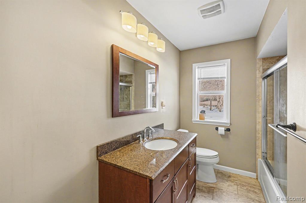 835 E Square Lake Road, Troy, MI 48085 — Photo 19