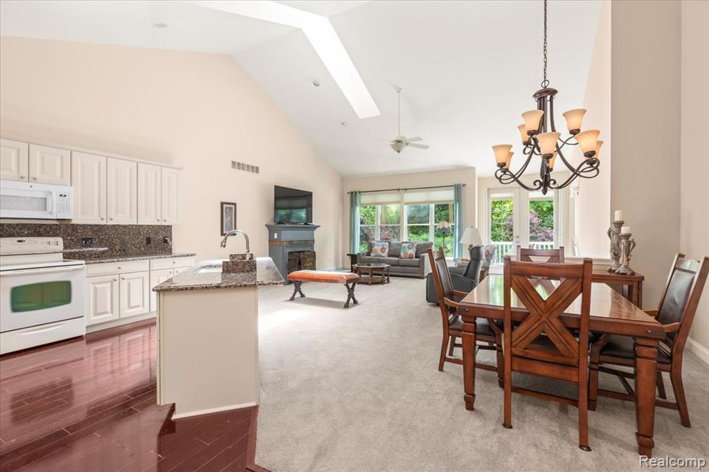 118 Fox Hollow Drive, Metamora, MI 48455 — Photo 10
