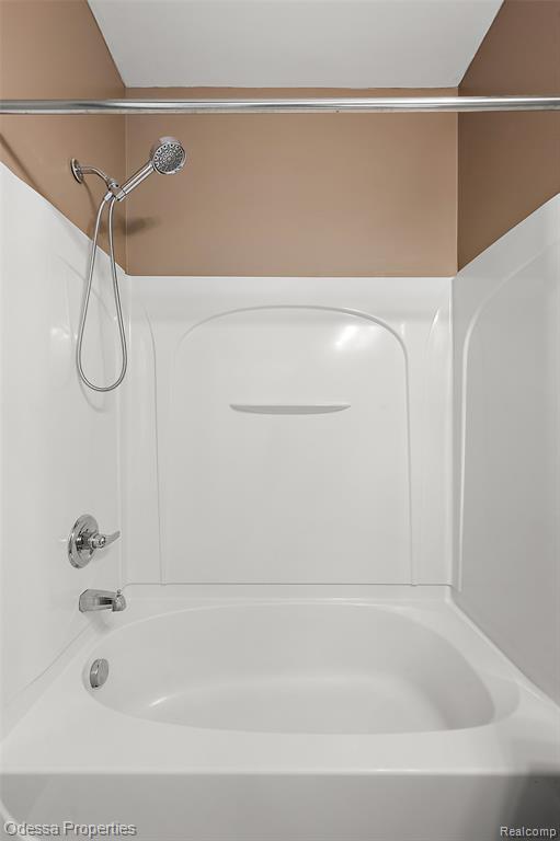 43103 Strand Drive, Sterling Heights, MI 48313 — Photo 12