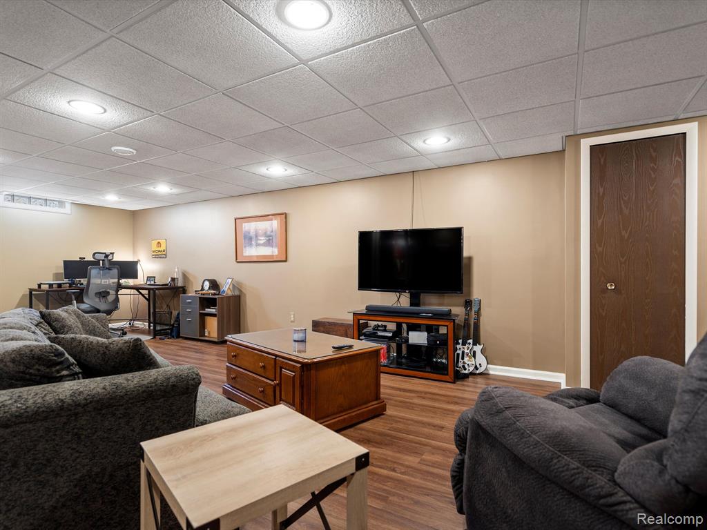 41845 EHRKE Drive, Clinton Twp, MI 48038 — Photo 32