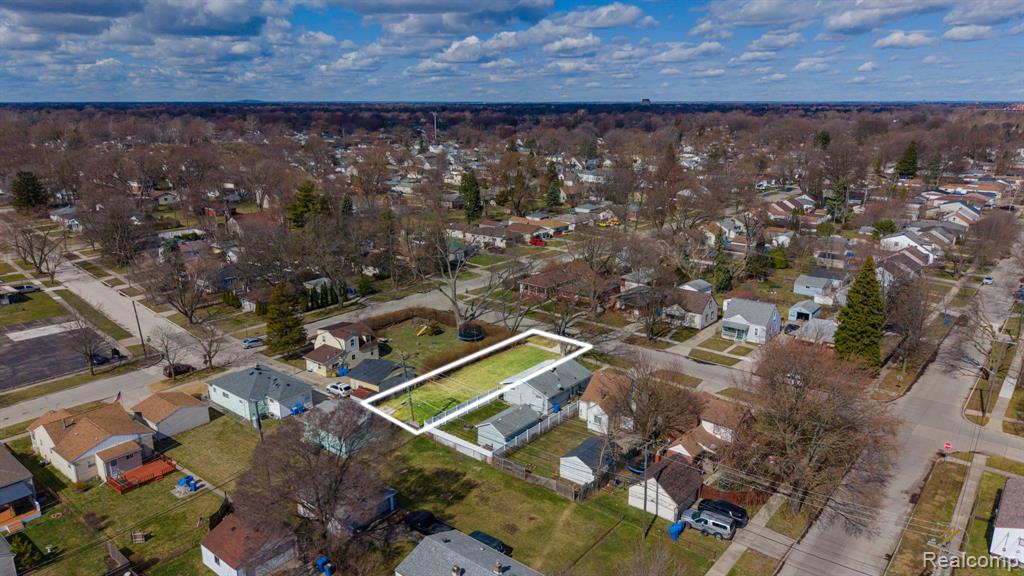 20751 Powers Avenue, Dearborn Heights, MI 48125 — Photo 5