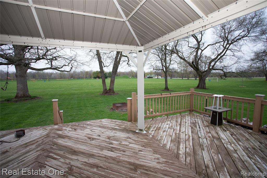 246 Nicklas Court, Oxford, MI 48371 — Photo 17