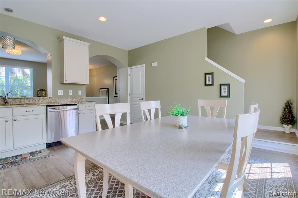 44509 Ellery Lane, Novi, MI 48377 — Photo 15