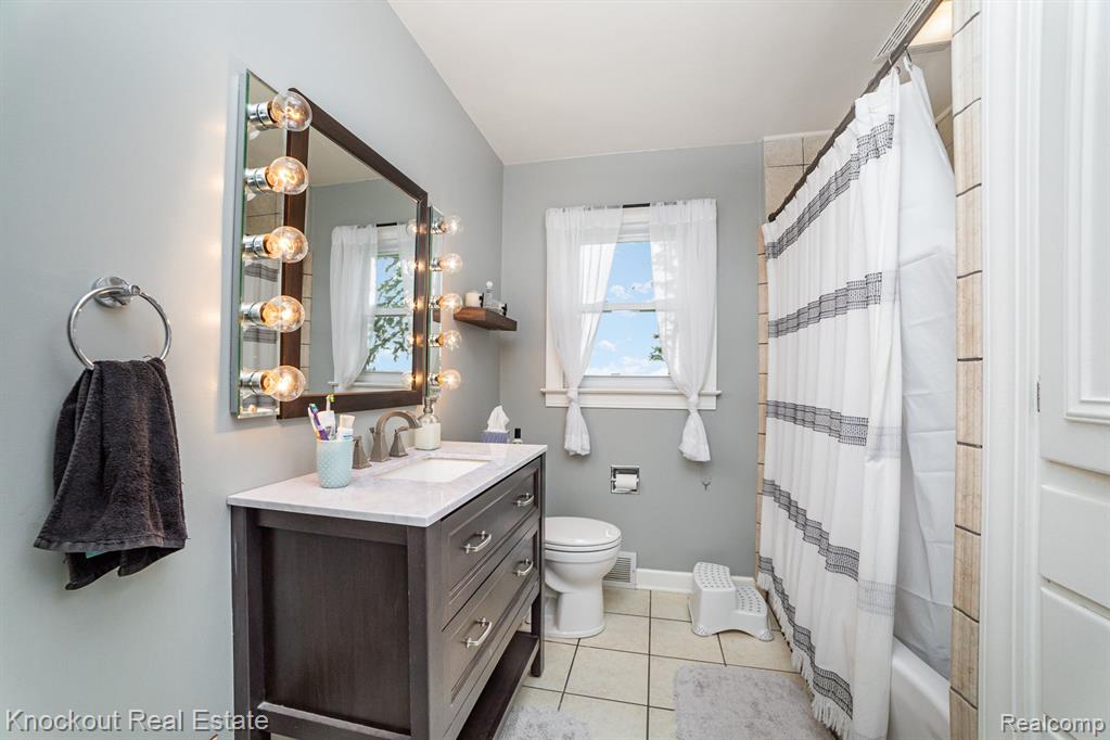 7481 JANES Road, Saginaw, MI 48601 — Photo 17