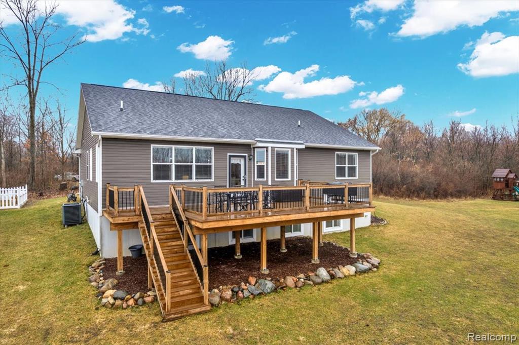 1881 S Lake George Road, Attica, MI 48412 — Photo 4