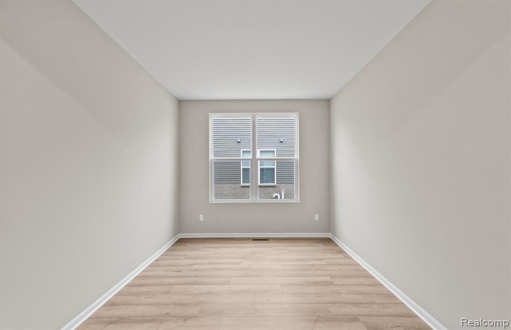 16104 Conifer Lane, Clinton Twp, MI 48038 — Photo 15