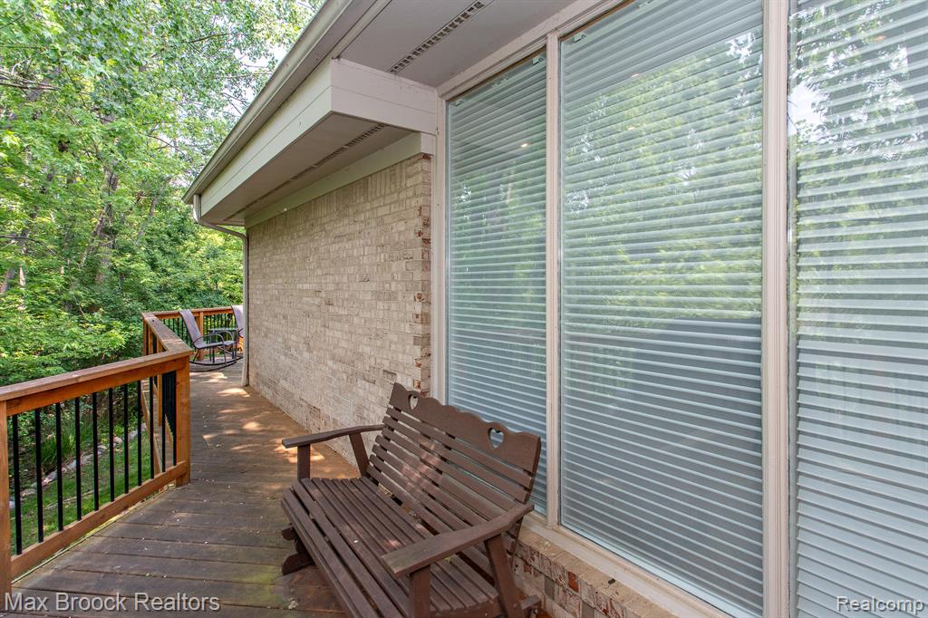 6524 Pleasant Lake Court, West Bloomfield, MI — Photo 64