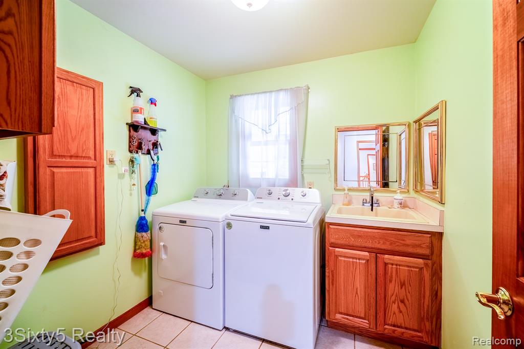 597 Country Meadows Trail, Ortonville, MI 48462 — Photo 25
