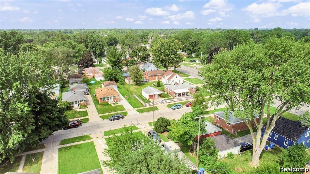 8676 Robindale Avenue, Dearborn Heights, MI 48127 — Photo 9