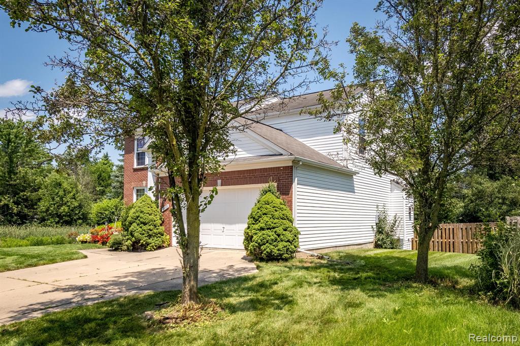 6035 MAPLEVIEW Lane, Ypsilanti, MI 48197 — Photo 30