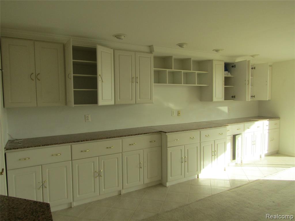 15801 Providence Drive, 10C, Southfield, MI 48075 — Photo 13