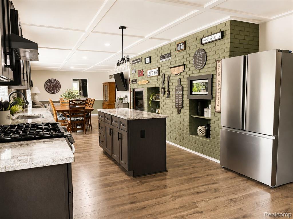 4108 Allen Court, Bay City, MI 48706 — Photo 9