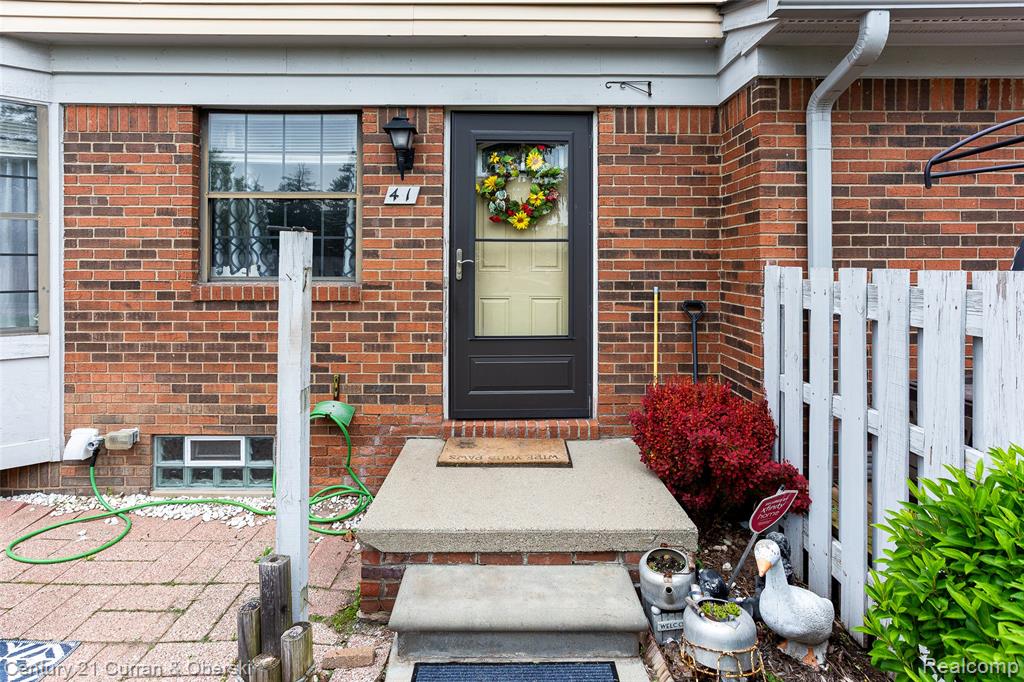 1921 Vine Way Dr, 41, Canton, MI 48188 — Photo 3