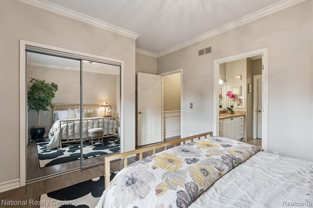 730 Berwick Court, Highland, MI — Photo 41