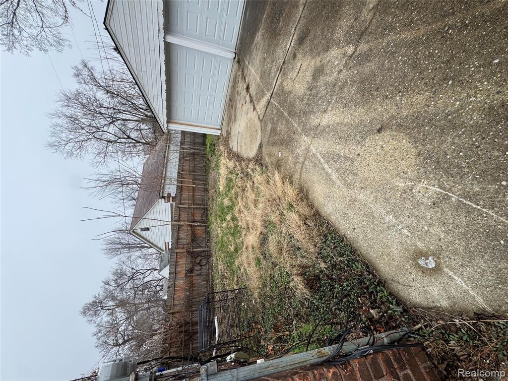 15760 Monte Vista Unit #2 Street, Detroit, MI 48238 — Photo 17