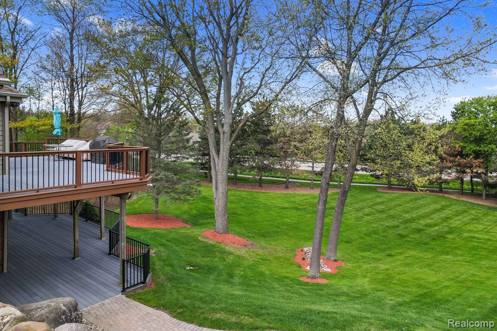 8261 STAGHORN Trail, Clarkston, MI 48348 — Photo 7