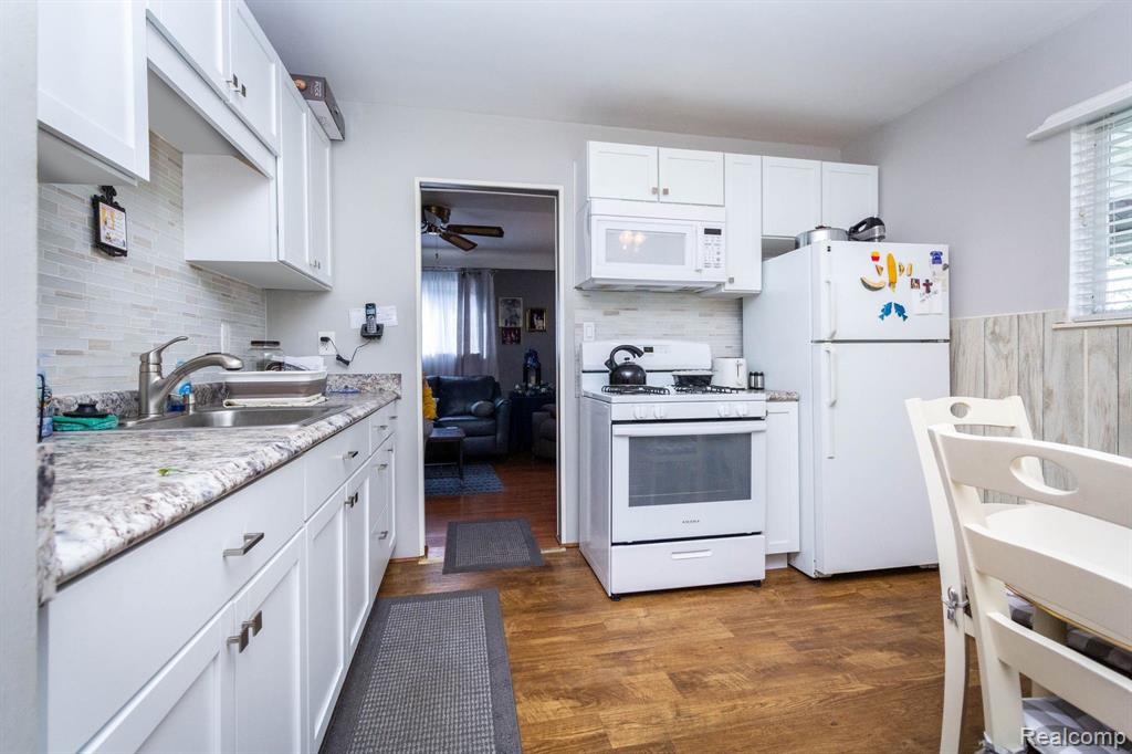509 Cleophus Parkway, Lincoln Park, MI 48146 — Photo 6