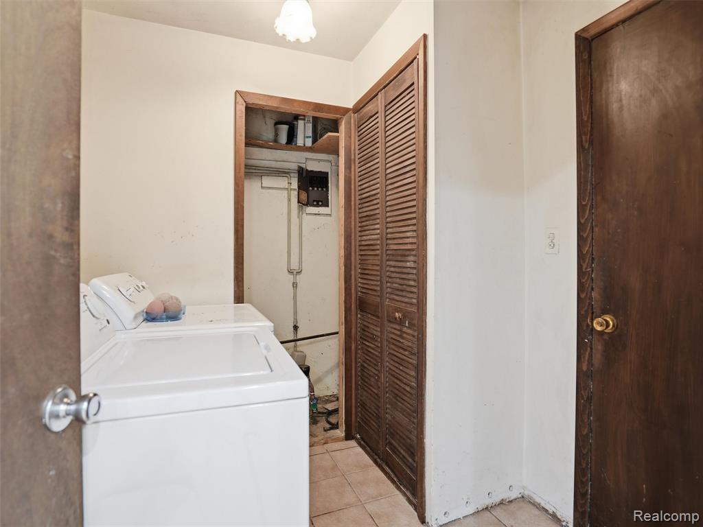 37843 Emery Street, Clinton Twp, MI 48036 — Photo 20