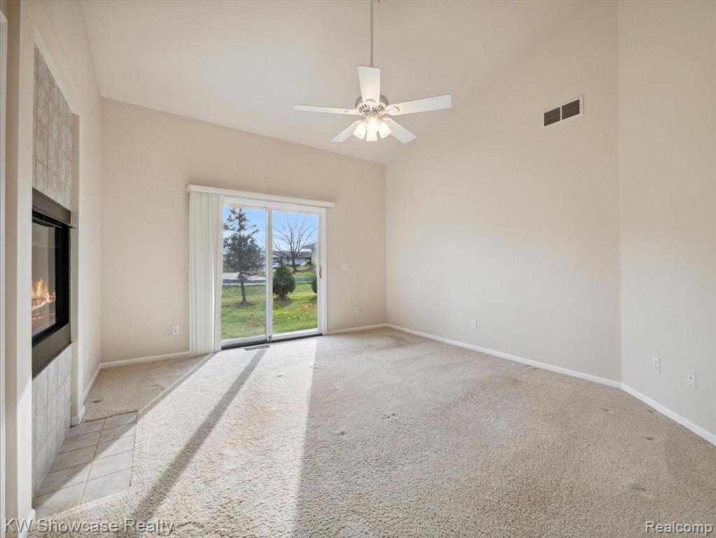61011 EVERGREEN, South Lyon, MI 48178 — Photo 19