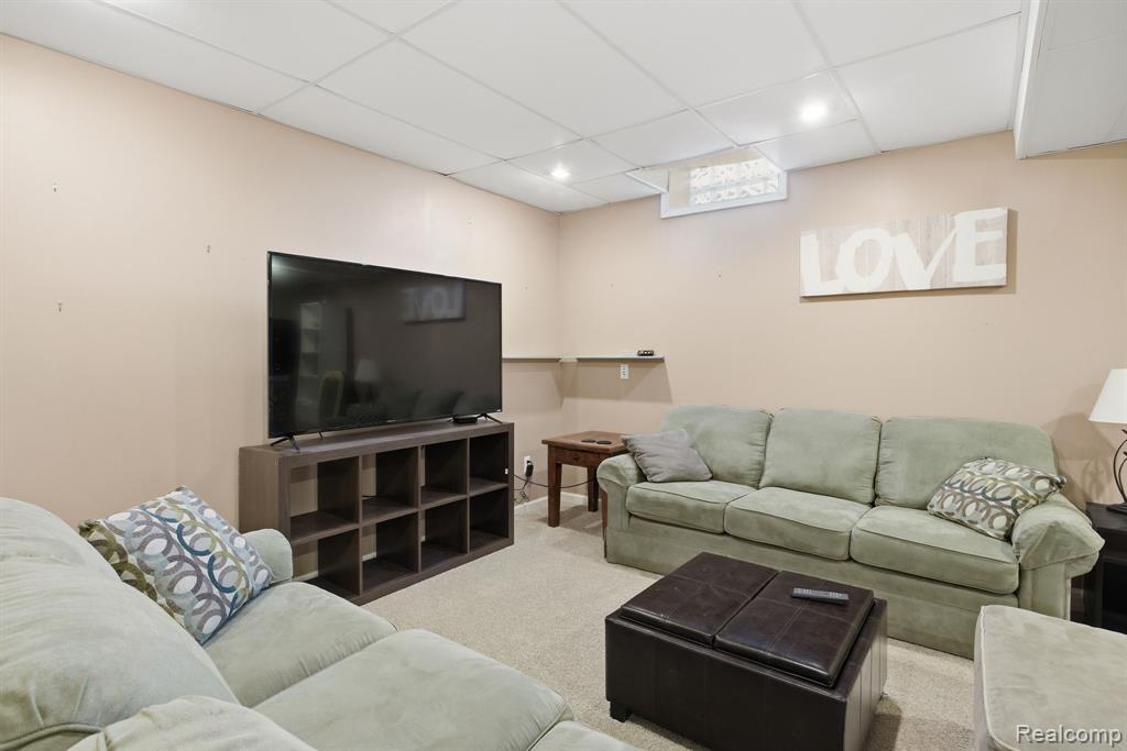 1275 Hendrie, Canton, MI 48187 — Photo 53