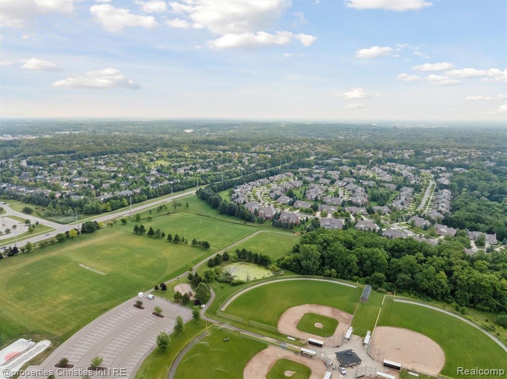 15908 CRYSTAL DOWNS E, Northville, MI 48168 — Photo 80